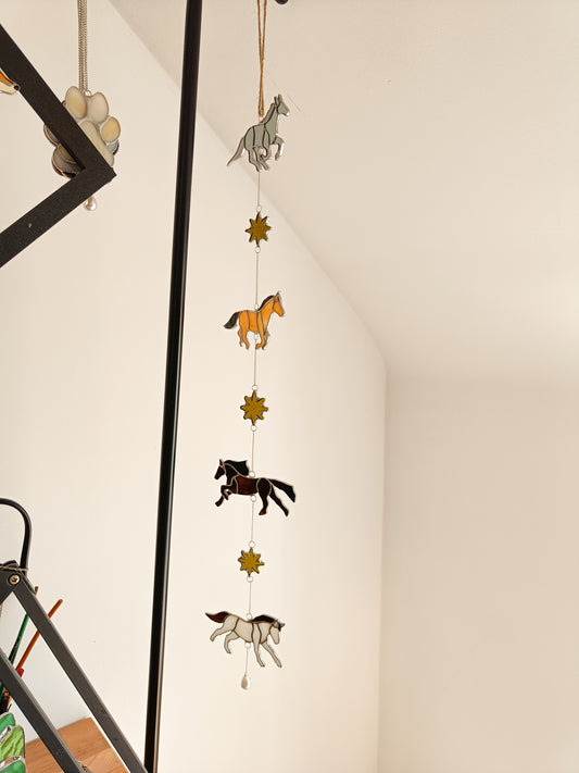 Guirlande avec chevaux